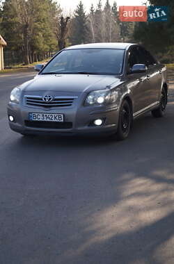 Седан Toyota Avensis 2006 в Львові