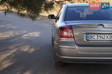 Седан Toyota Avensis 2006 в Львові