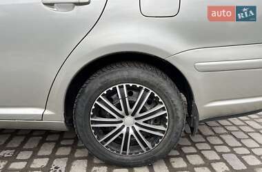 Седан Toyota Avensis 2006 в 