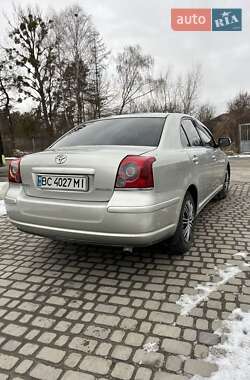 Седан Toyota Avensis 2006 в 