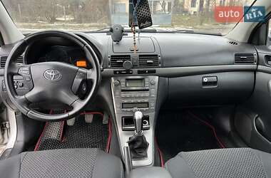 Седан Toyota Avensis 2006 в 