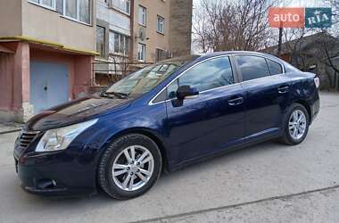 Седан Toyota Avensis 2009 в Ивано-Франковске