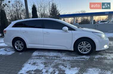 Универсал Toyota Avensis 2011 в Хмельницком