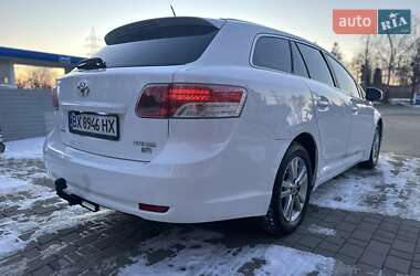 Универсал Toyota Avensis 2011 в Хмельницком