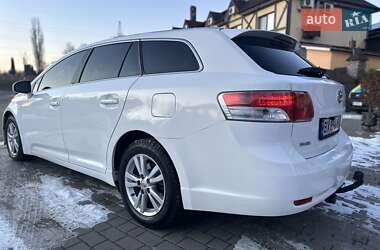 Универсал Toyota Avensis 2011 в Хмельницком