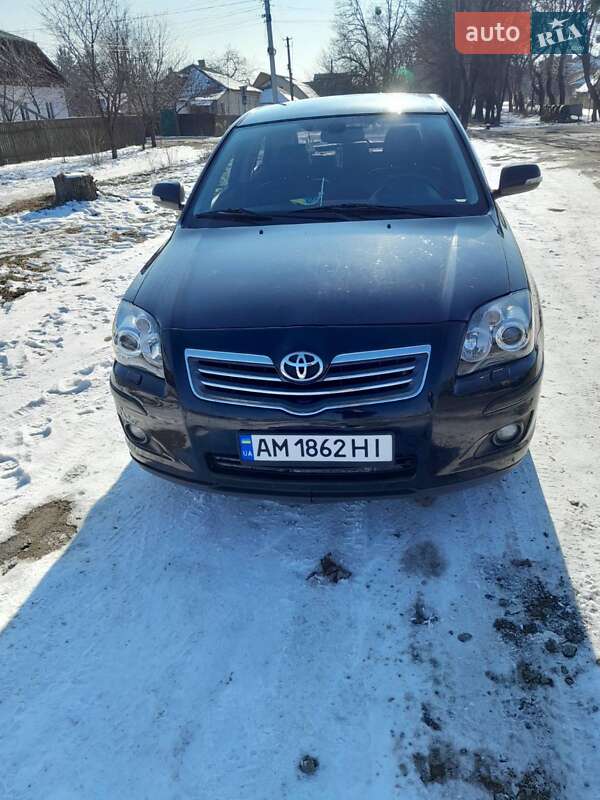 Ліфтбек Toyota Avensis 2007 в Радомишлі