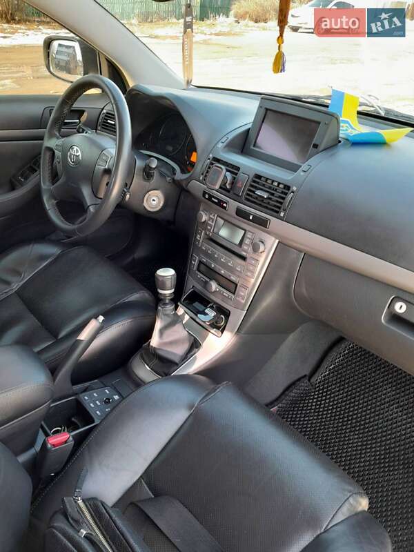 Ліфтбек Toyota Avensis 2007 в Радомишлі