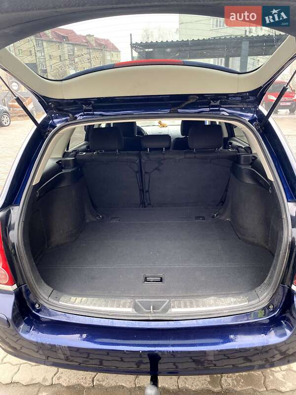 Універсал Toyota Avensis 2007 в Калуші