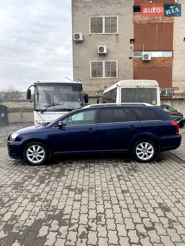 Універсал Toyota Avensis 2007 в Калуші