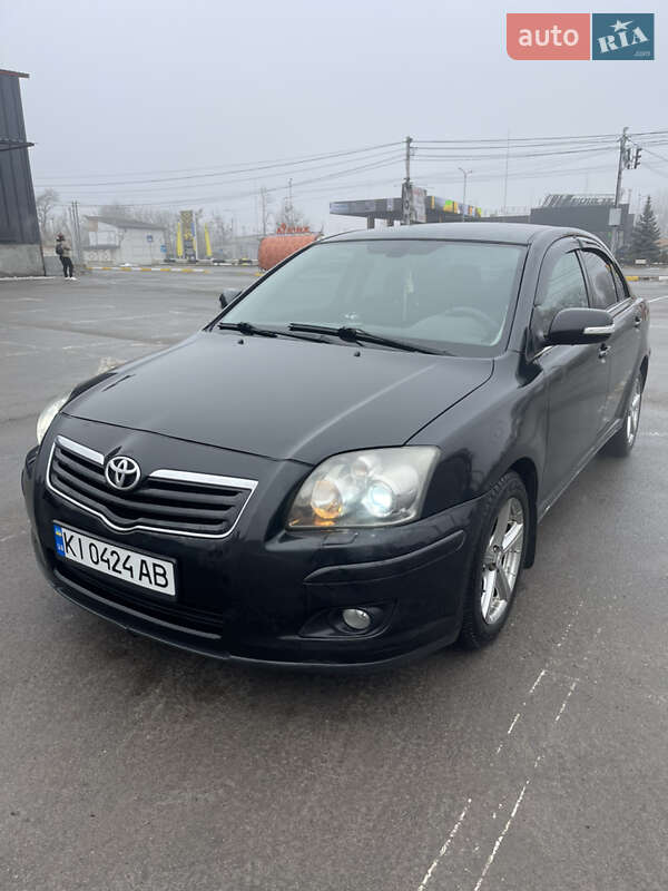 Седан Toyota Avensis 2008 в Ирпене