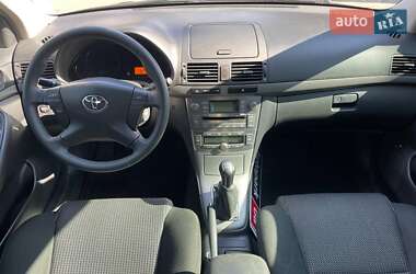 Седан Toyota Avensis 2006 в Киеве