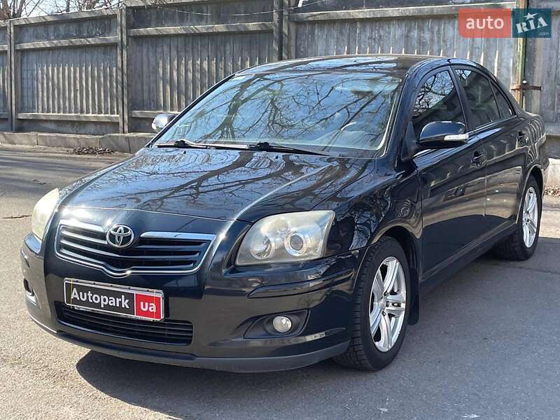 Седан Toyota Avensis 2006 в Киеве