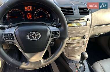 Седан Toyota Avensis 2008 в Одессе