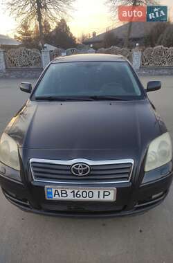 Седан Toyota Avensis 2004 в Белой Церкви