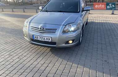 Седан Toyota Avensis 2007 в Виннице