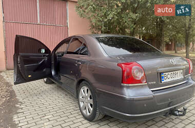 Седан Toyota Avensis 2008 в Львові