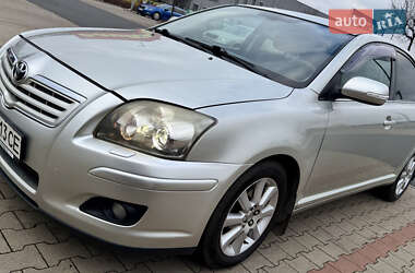 Седан Toyota Avensis 2007 в Киеве