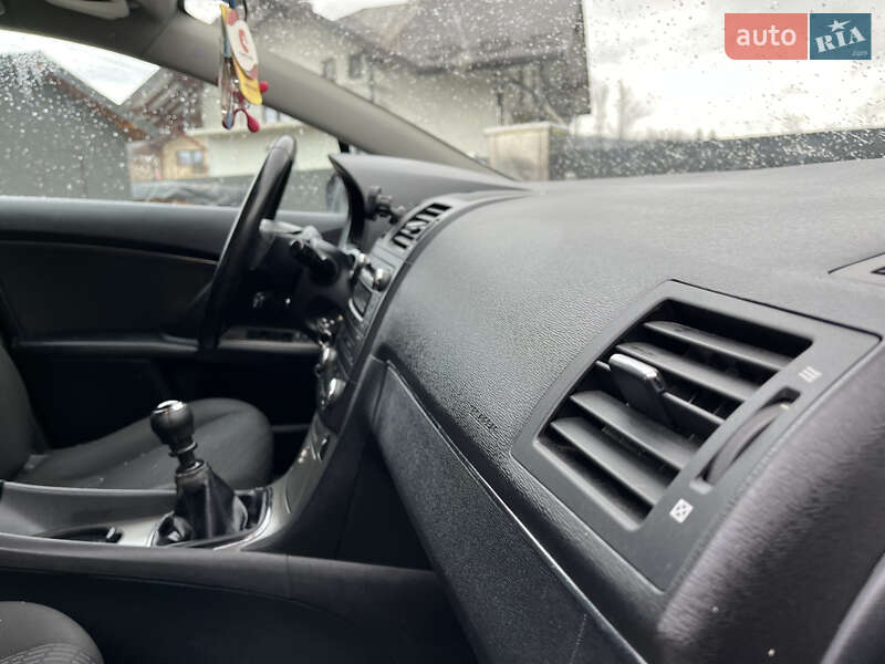 Универсал Toyota Avensis 2008 в Дрогобыче