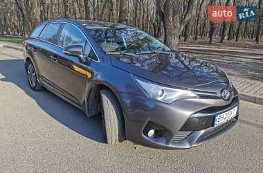 Toyota Avensis 2016