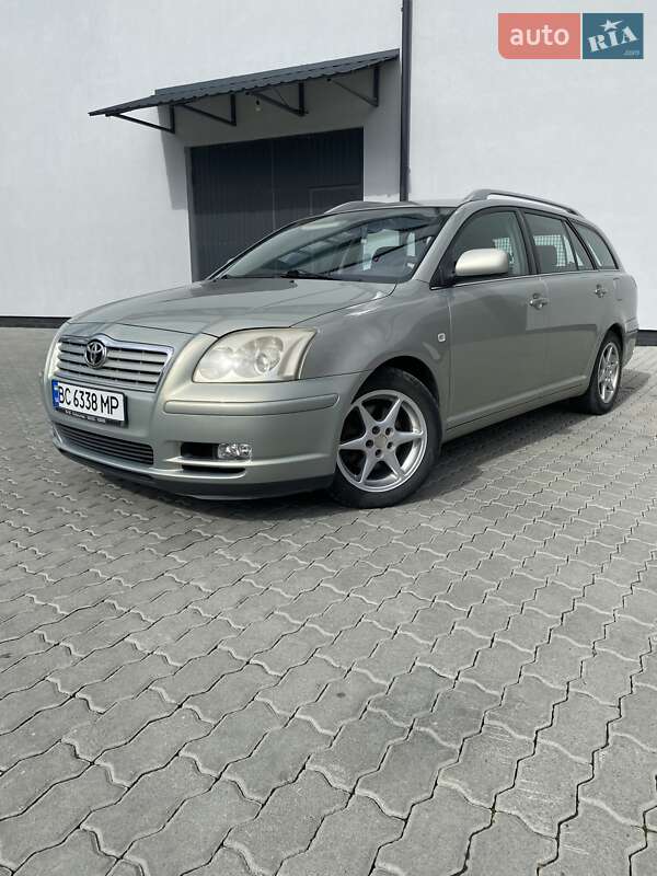 Універсал Toyota Avensis 2004 в 