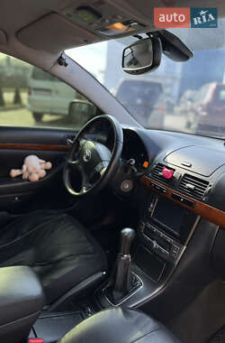 Седан Toyota Avensis 2008 в 