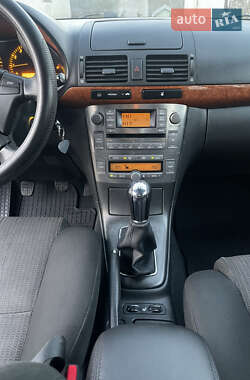 Седан Toyota Avensis 2007 в 