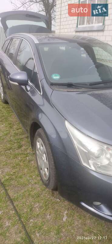 Универсал Toyota Avensis 2008 в Каменке