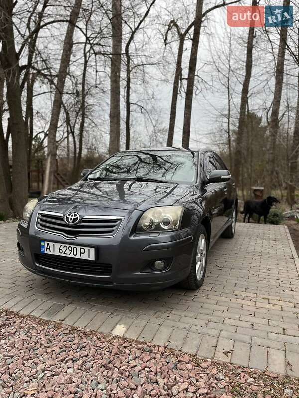 Седан Toyota Avensis 2008 в Броварах
