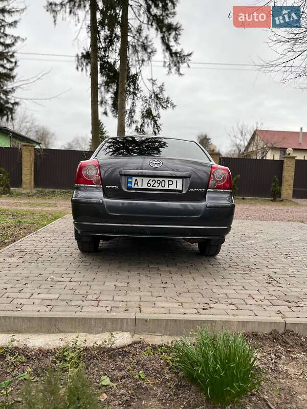 Седан Toyota Avensis 2008 в Броварах