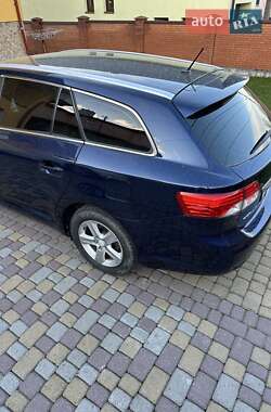 Универсал Toyota Avensis 2014 в 
