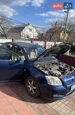 Седан Toyota Avensis 2003 в 