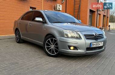 Лифтбек Toyota Avensis 2008 в 