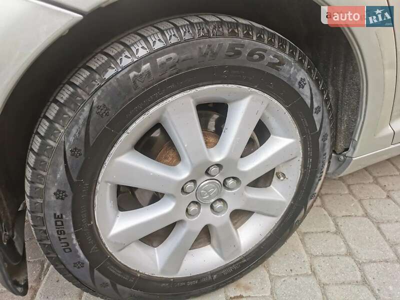 Седан Toyota Avensis 2007 в Староконстантинове фото 15 Седан Toyota Avensis 2007 в Староконстантинове