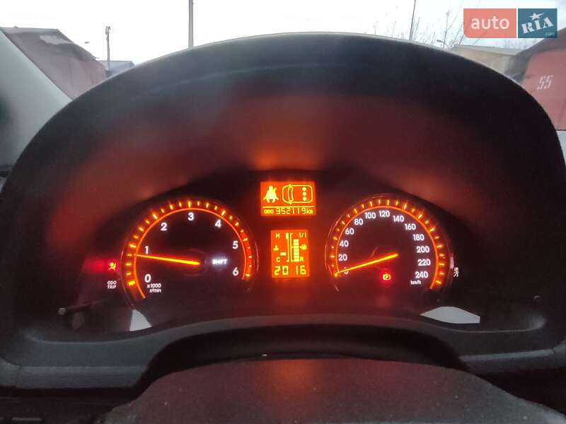Универсал Toyota Avensis 2010 в Ровно