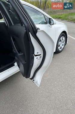 Універсал Toyota Avensis 2010 в 
