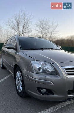 Універсал Toyota Avensis 2006 в 