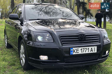 Седан Toyota Avensis 2003 в 