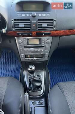 Універсал Toyota Avensis 2005 в 