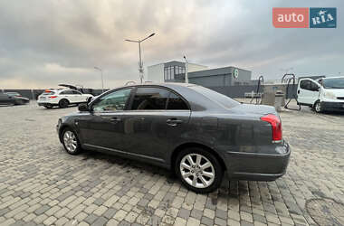 Седан Toyota Avensis 2006 в 