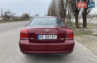 Седан Toyota Avensis 2004 в 