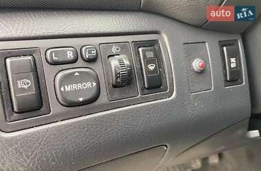 Седан Toyota Avensis 2004 в 