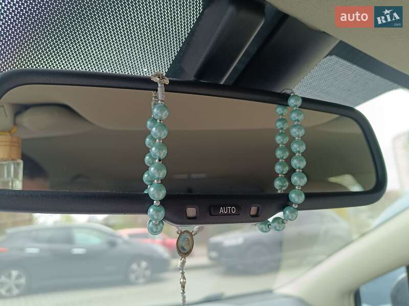 Універсал Toyota Avensis 2011 в Львові