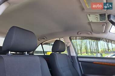 Седан Toyota Avensis 2008 в 