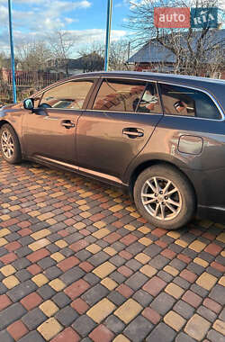 Универсал Toyota Avensis 2010 в 