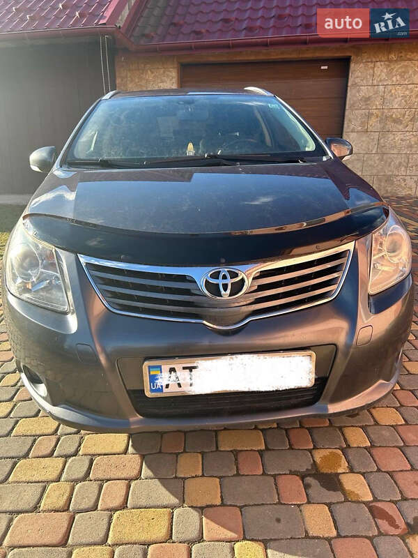 Универсал Toyota Avensis 2010 в Рожнятове