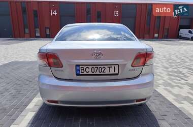Седан Toyota Avensis 2010 в 