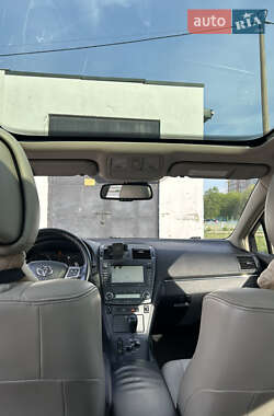 Універсал Toyota Avensis 2010 в 