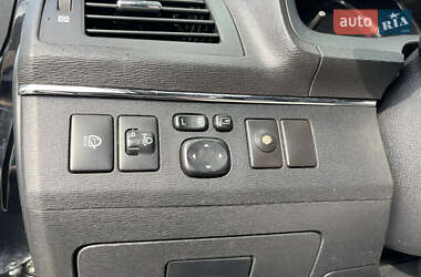 Седан Toyota Avensis 2009 в 