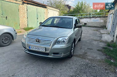 Седан Toyota Avensis 2005 в Харкові