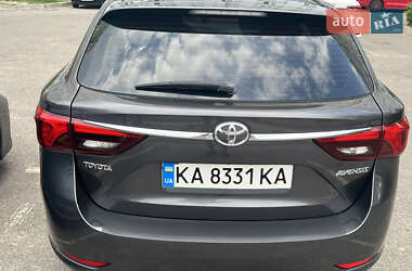 Универсал Toyota Avensis 2015 в 